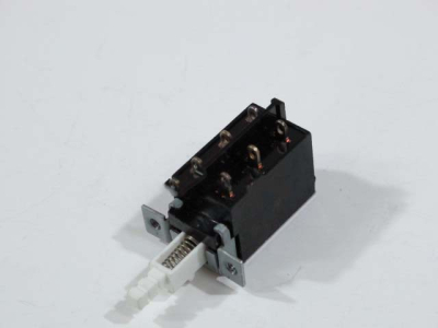 ВЫКЛЮЧАТЕЛЬ